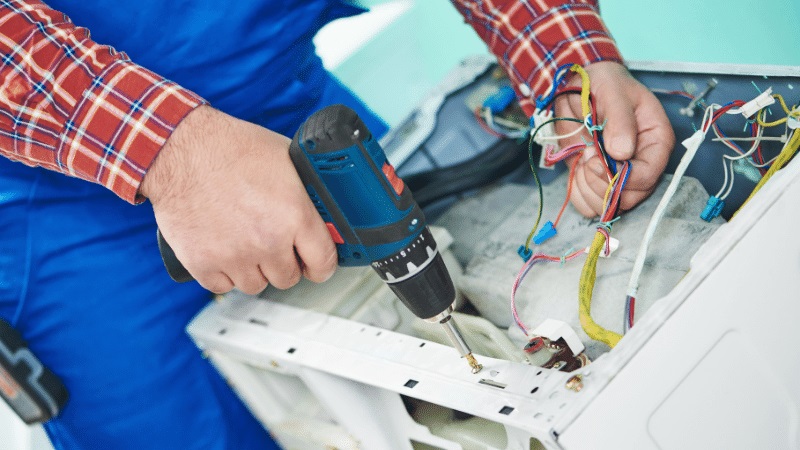 Kazan Fondital Fondital çamaşır makinesi kart tamiri – Su almama arızası orijinal parça ile giderildi. - Teknik servis örneği